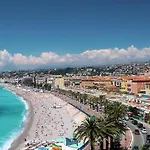 Nestor&jeeves - Royal - Central, Close Sea * Niza