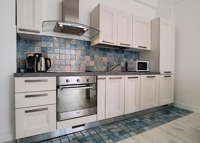 Nestor&jeeves - Royal - Central, Close Sea * Nice