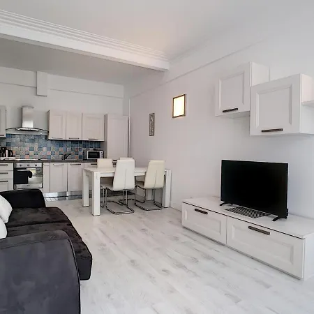 Apartamento Nestor&jeeves - Royal - Central, Close Sea